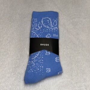 RHUDE Blue + White Ribbed jacquard paisley sock Bandana all over motif pattern